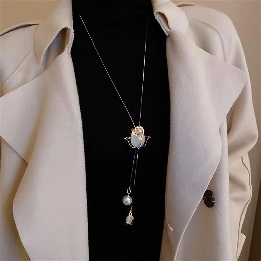 TIMELESS TULIP NECKLACE