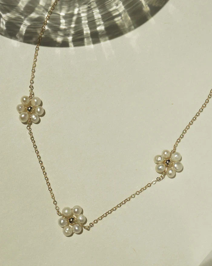 Pearl Daisy Charm Necklace